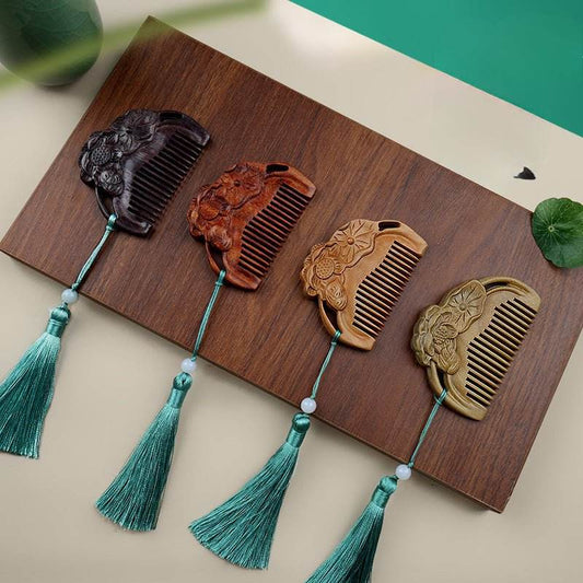 Chinese Combs: A Beautiful Blend of Function and Artistry 🖤🎨 - STAR8S