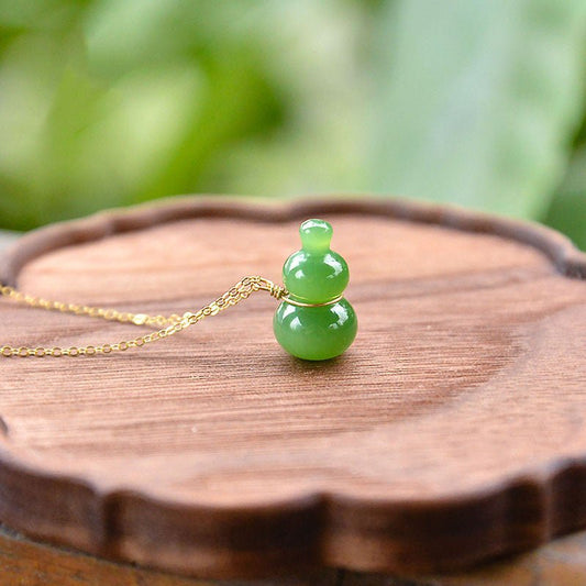 Handcrafted Jade Gourd Pendant Necklace Chain – Elegant & Minimalistic Jade Jewelry - STAR8S