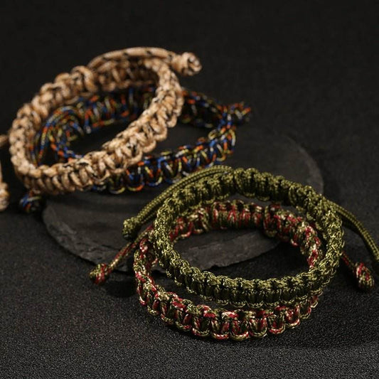 Outdoor Survival Adjustable Paracord Bracelet for Men and Women, Stylish & Practical - STAR8S