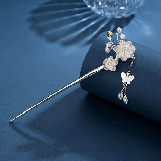 STAR8S Plum Blossom and Butterfly Love Freedom Tassel Hairpin: Chinese Ancient - style Exquisite Hair Accessoryv - STAR8S
