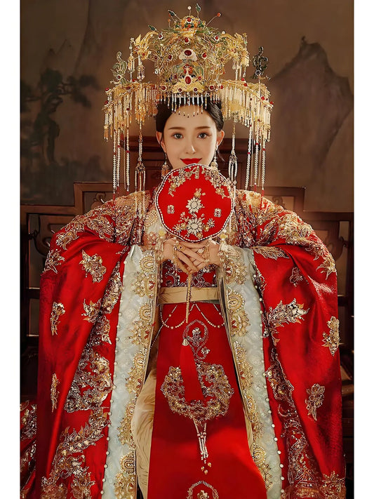 Phoenix Coronet and Embroidered Cape: The Splendid Symbol of Traditional Chinese Wedding Attire - STAR8S