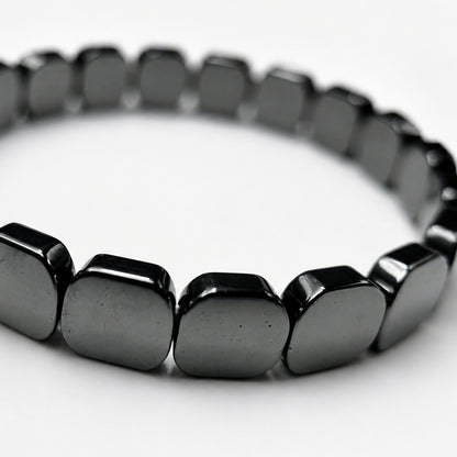 Natural Black Hematite Stone Bracelet for Men Raw Iron Ore Crushed Nugget Beads Asymmetric Beaded Bracelet Y2K Hip Hop Gothic Punk Rock Wristband Retro Industrial Stacking Jewelry Holiday Gift
