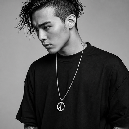 Men's Peace Sign Pendant Necklace Stainless Steel Box Chain Hip Hop Streetwear Vintage Anti-War Symbol Charm Pendant Jewelry Gift for Men Women Unisex