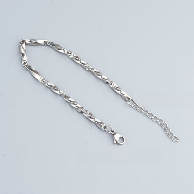 titanium steel mobius twisted link bracelet for men women unisex minimalist silver color geometric curb chain bracelet hip hop streetwear waterproof fashion jewelry