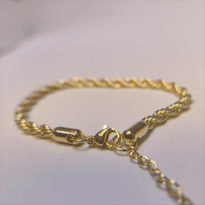 Minimalist Rope Chain Bracelet for Men Premium Stainless Steel Twisted Curb Link Wristband Waterproof Tarnish-Free Everyday Stackable Layering Cuff