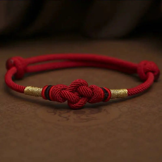 Red String Bracelet Meaning, Symbolism & Cultural Significance in China ...
