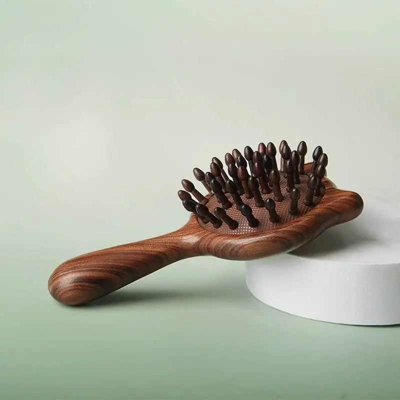 Cat-Shaped Sandalwood Chiness Hair Comb – Scalp Massage & Anti-Static, Daily Use Adorable & Relaxing Care - STAR8S