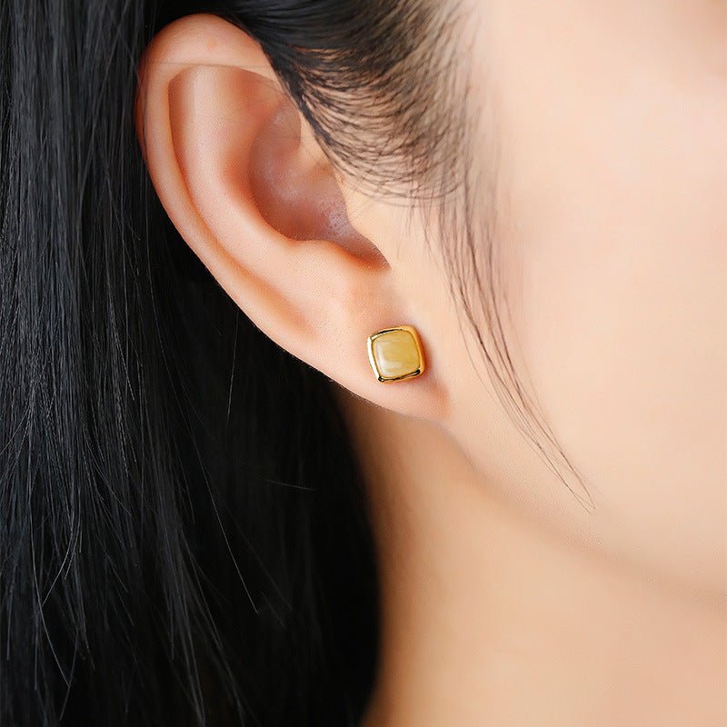 charming jade ear studs: nan hong agate sugar cube hetian jade s925 | star8s