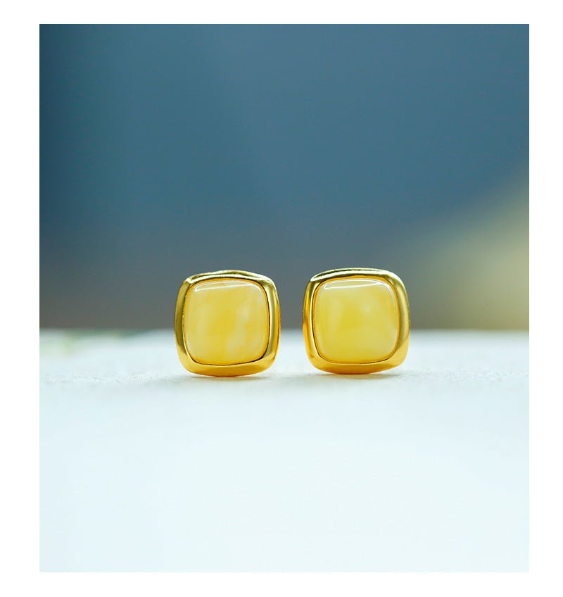 Charming Jade Ear Studs: Nan Hong Agate Sugar Cube Hetian Jade S925 | STAR8S