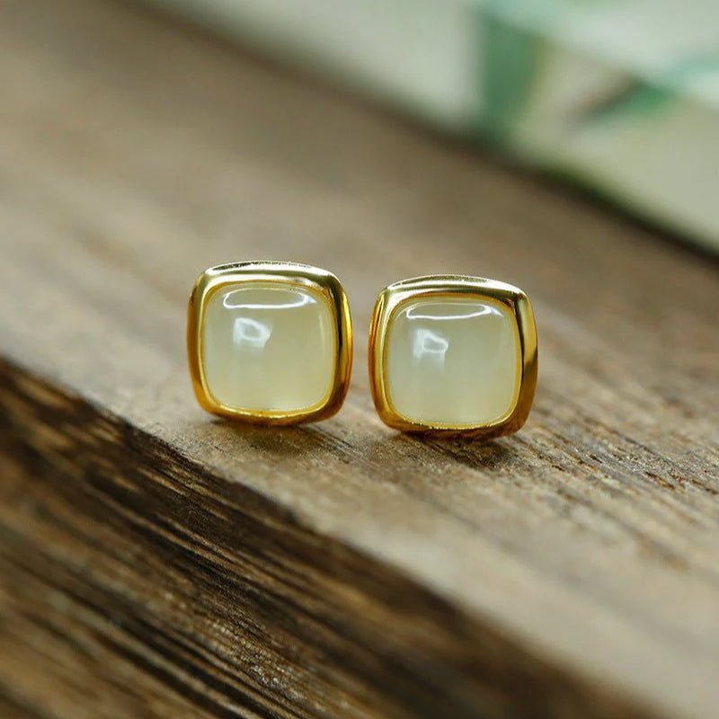 Charming Jade Ear Studs: Nan Hong Agate Sugar Cube Hetian Jade S925 | STAR8S - STAR8S