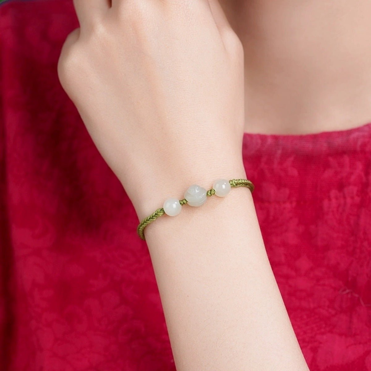 chinese zodiac snake green string bracelet‌ - hetian jade for protection | star8s