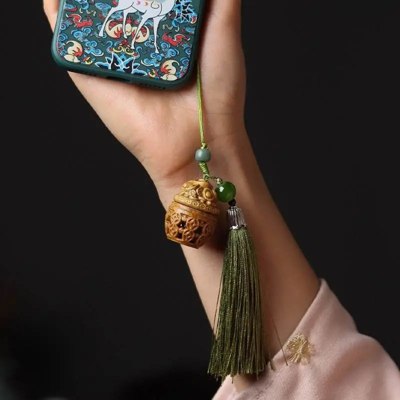 green sandalwood multifunctional diffuser pendant - aroma on the go, creative chinese - style item - star8s