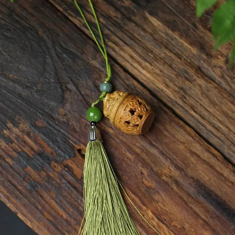 green sandalwood multifunctional diffuser pendant - aroma on the go, creative chinese - style item - star8s