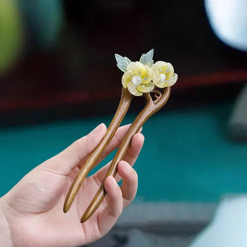 green sandalwood u shaped double hairpin retro minimalist bun headwear - star8s