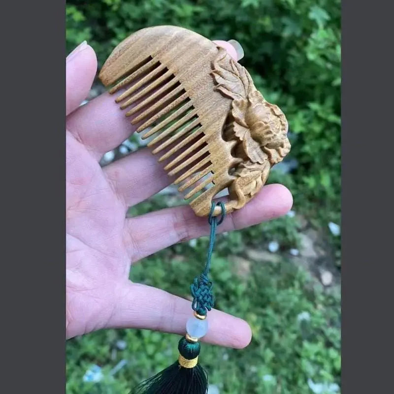 green sandalwood comb classical style double-sided engraving mini compact comb sandalwood lucky cat annunciation bangs comb carry-on - star8s