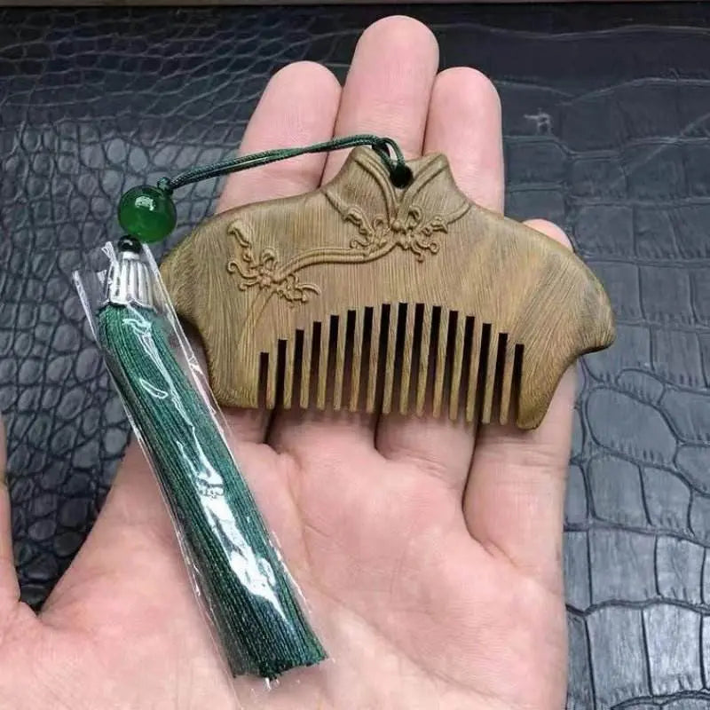 Green sandalwood comb classical style double-sided engraving mini compact comb sandalwood lucky cat annunciation bangs comb carry-on - STAR8S