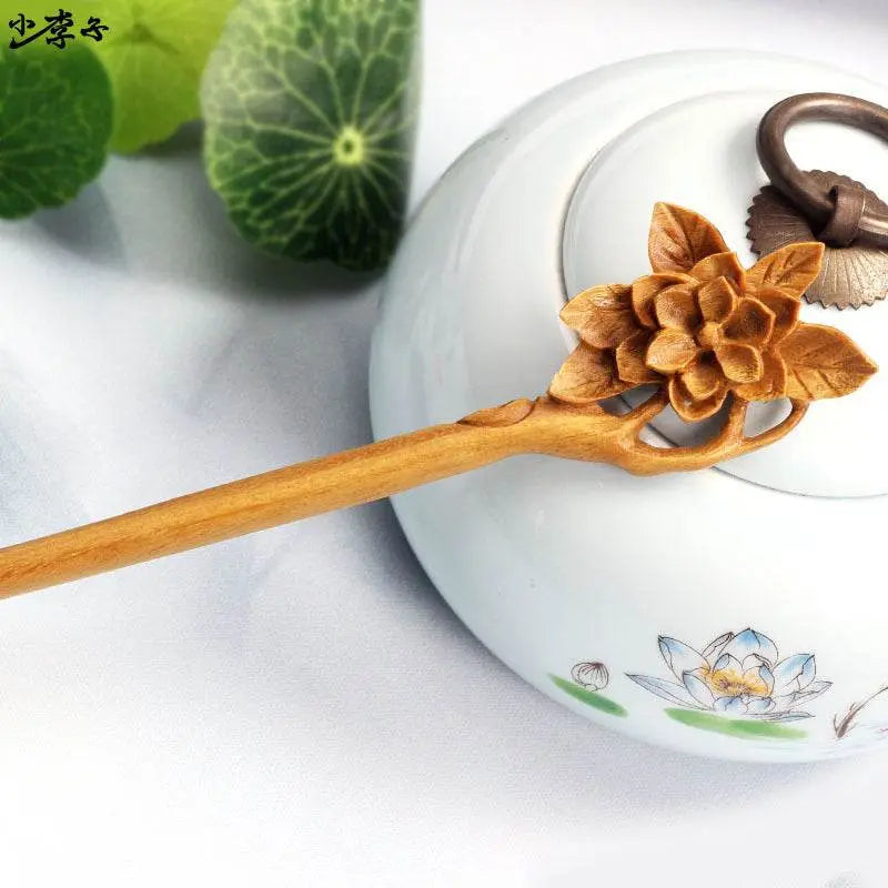 handmade green sandalwood hairpin, classic hanfu hairstyling accessory - star8s