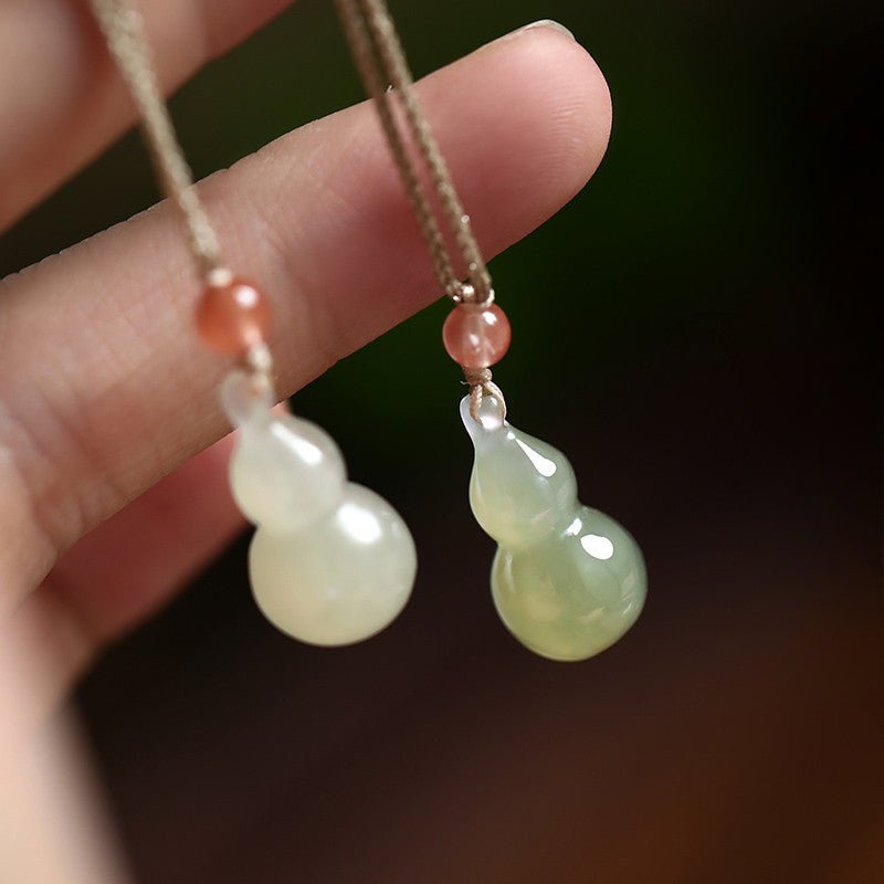 jade charm necklace - vintage heitian gourd pendant | star8s