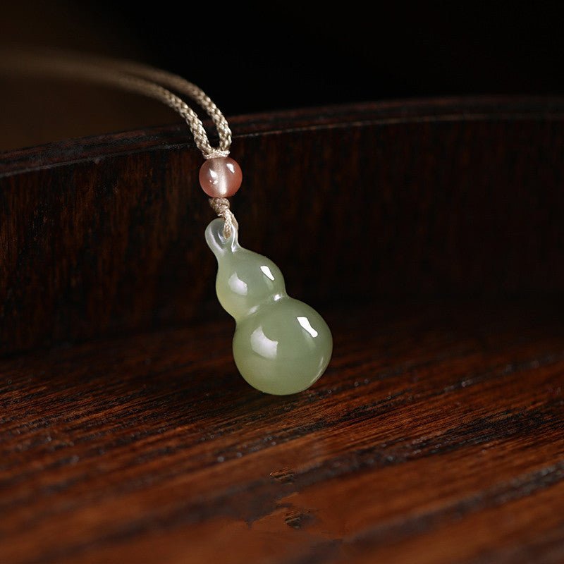 jade charm necklace - vintage heitian gourd pendant | star8s
