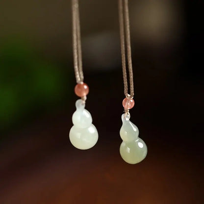 Jade Charm Necklace - Vintage Heitian Gourd Pendant | STAR8S