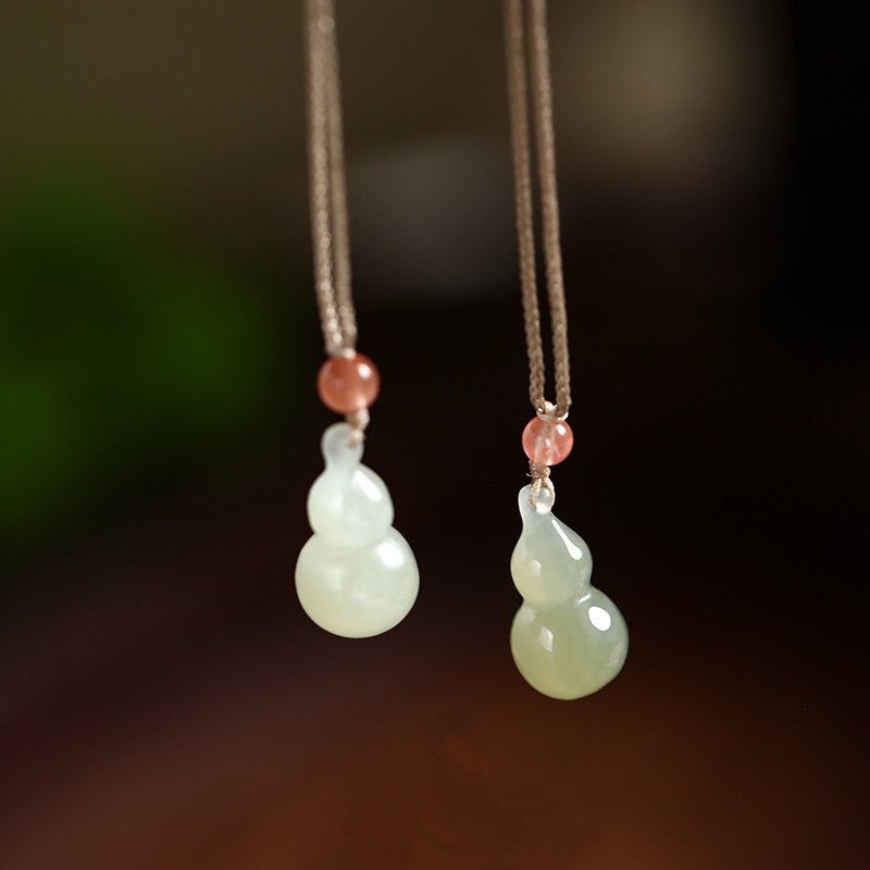 jade charm necklace - vintage heitian gourd pendant | star8s