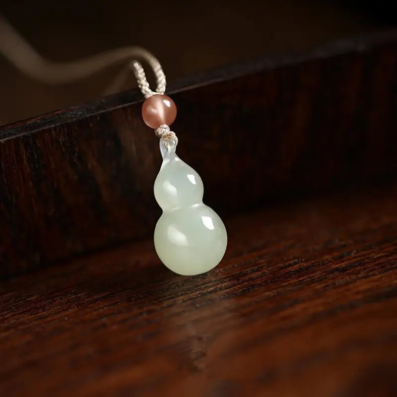 jade charm necklace - vintage heitian gourd pendant | star8s