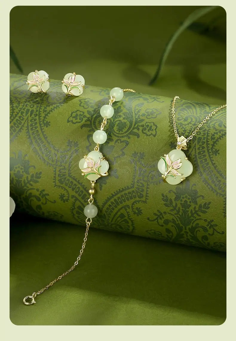 Magnolia Clover Earrings Ear Studs - 925 Silver Hetian Jade New Chinese | STAR8S
