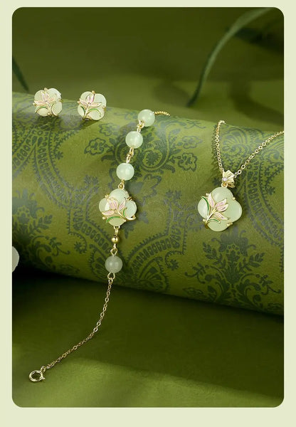 Magnolia Clover Earrings Ear Studs - 925 Silver Hetian Jade New Chinese | STAR8S