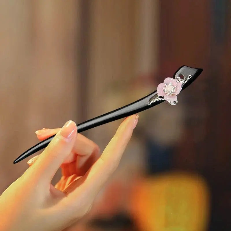 New Chinese Intangible Heritage Sandalwood U pin for Vintage Bun, Show Oriental Elegance - STAR8S