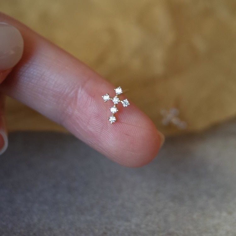 925 sterling silver 18k gold plated sparkling cross stud earrings - zircon mini studs - star8s