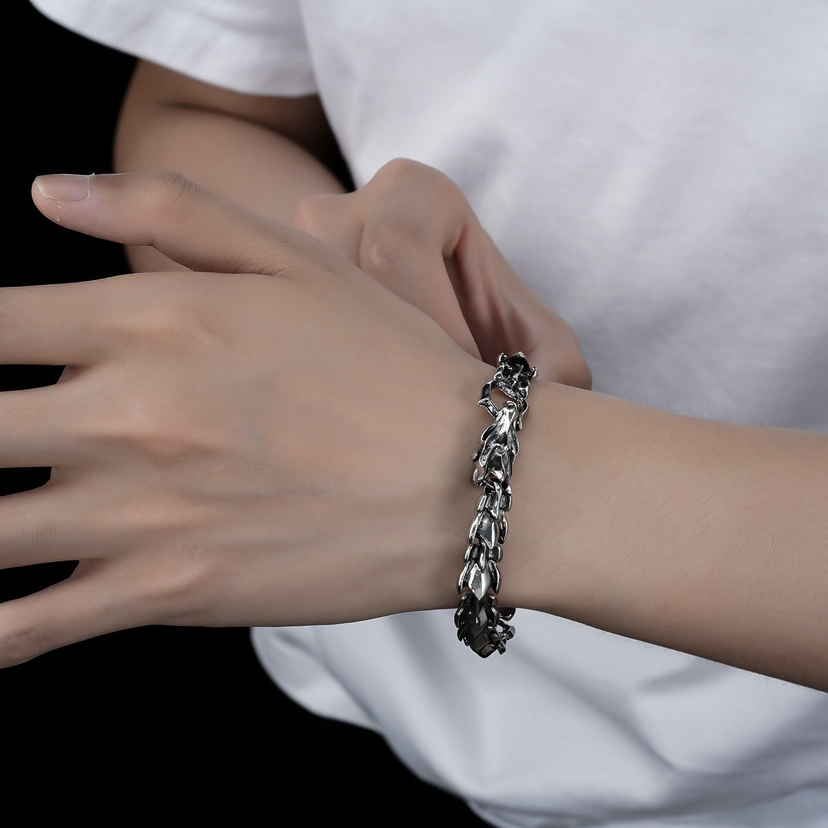 men's dragon head bracelet silver tone steel punk rock hip hop dragon bone link bracelet chinese zodiac dragon scaled bracelet heavy metal motorcyclist jewelry gift for boyfriend