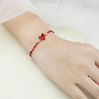 Handmade Red String Bracelet for Women Men Red Thread Lucky Protection Amulet Braided Rope Bracelet with Woven Heart Charm Couples Friendship Relationship Matching Jewelry Gift