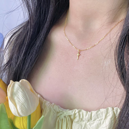 925 Sterling Silver 18K Gold Plated Cross Necklace - Hammered Design Minimalist Chic