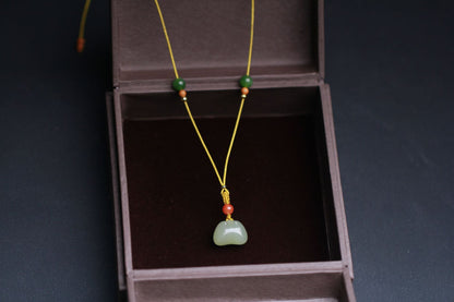 Jade Stone Necklace - Heitian Hanging Lock Pendant for Men & Women‌ | STAR8S