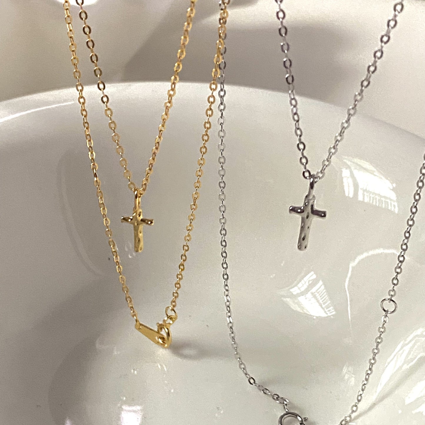 925 sterling silver 18k gold plated cross necklace - hammered design minimalist chic