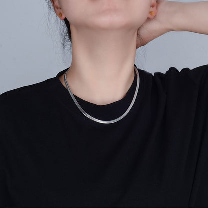 Stainless Steel Flat Snake Chain Necklace for Men Women 4mm Flat Herringbone Chain Sleek Liquid Blade Snake Bone Link Choker Streetwear Hip Hop Minimalist Plain Layering Chain 50cm