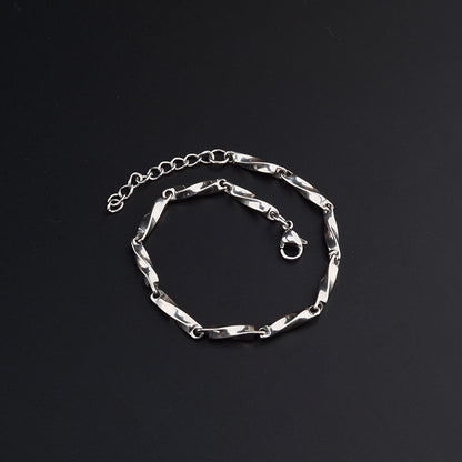 Titanium Steel Mobius Twisted Link Bracelet for Men Women Unisex Minimalist Silver Color Geometric Curb Chain Bracelet Hip Hop Streetwear Waterproof Fashion Jewelry