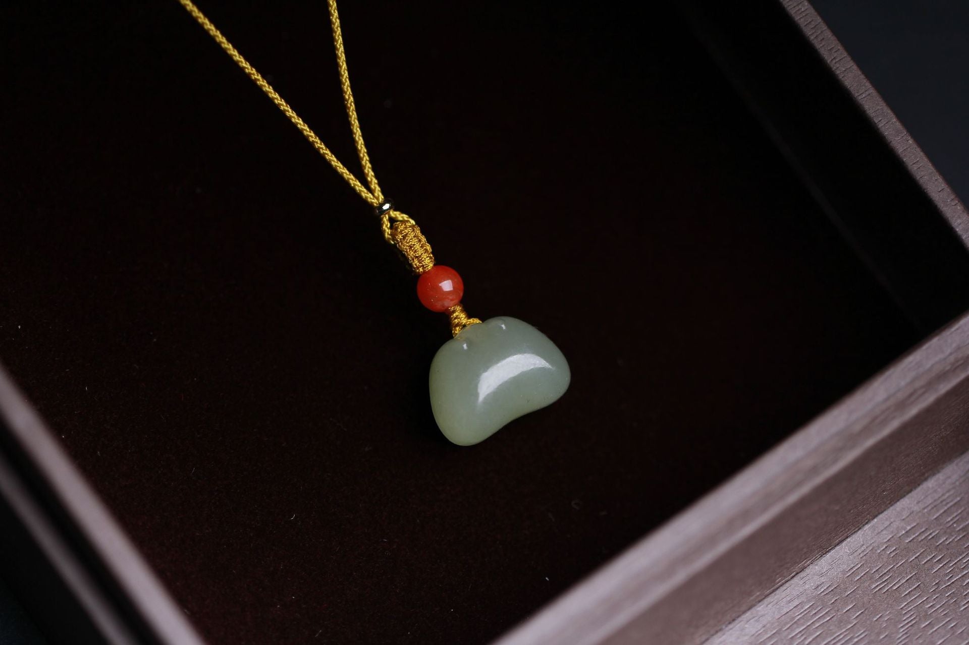 Jade Stone Necklace - Heitian Hanging Lock Pendant for Men & Women‌ | STAR8S