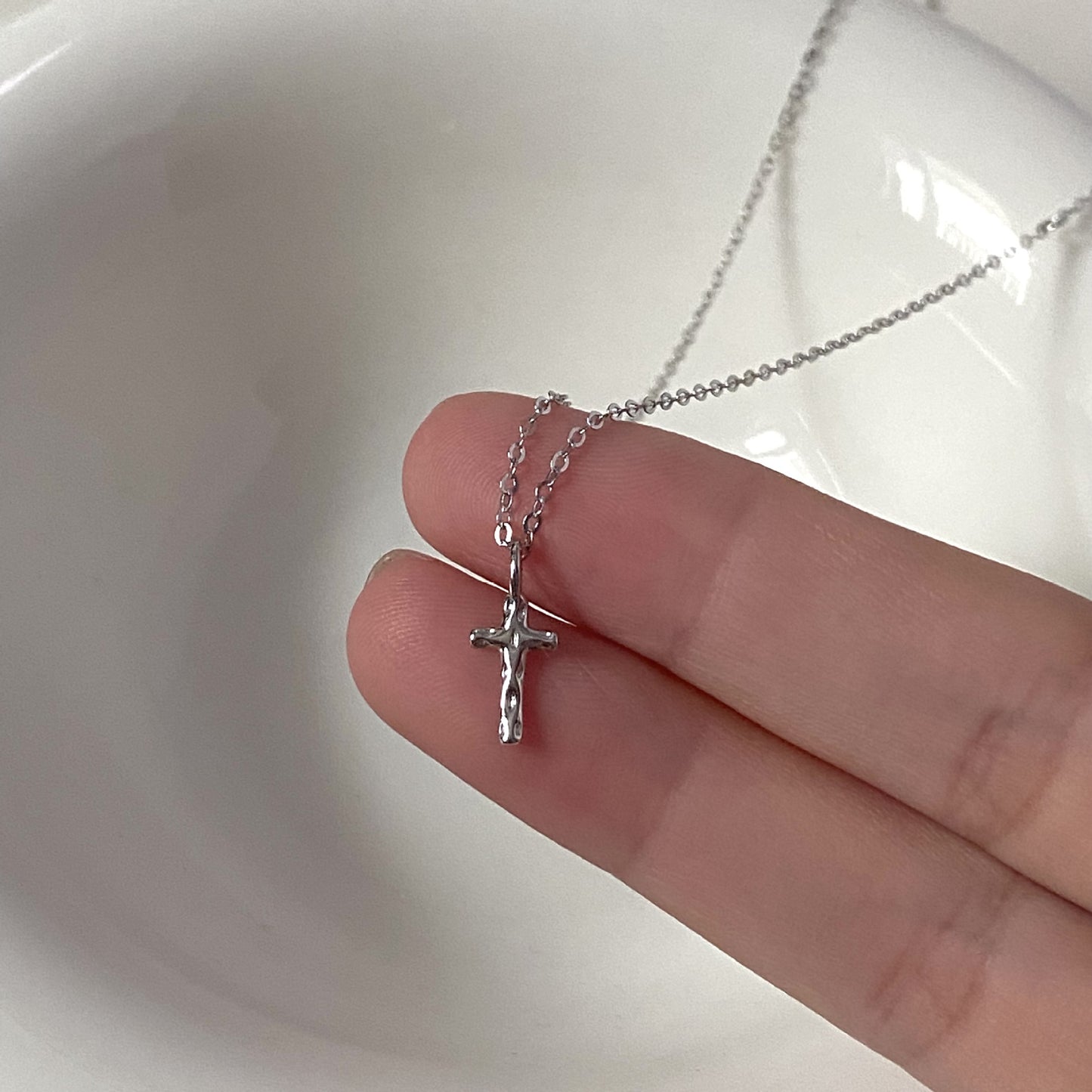 925 sterling silver 18k gold plated cross necklace - hammered design minimalist chic