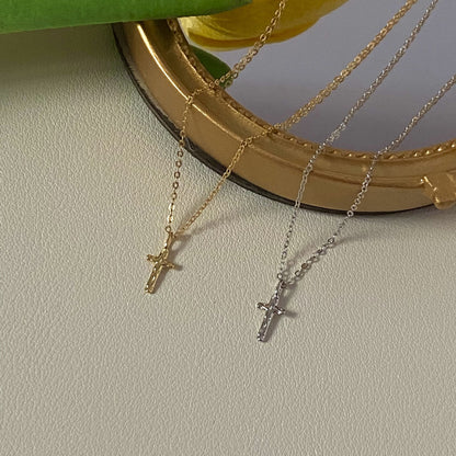 925 Sterling Silver 18K Gold Plated Cross Necklace - Hammered Design Minimalist Chic