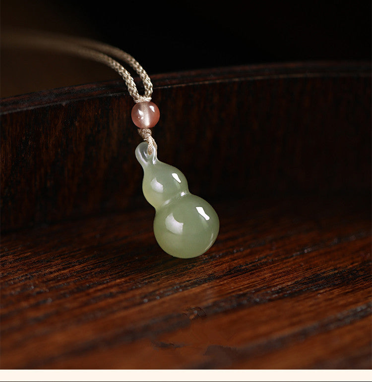 jade charm necklace - vintage heitian gourd pendant | star8s