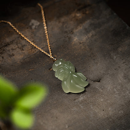 Elegant Hetian Jade Koi Fish Pendant Necklace – Prosperity and Good Fortune