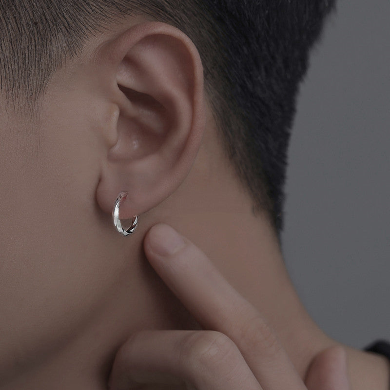 mens clip on hoop earrings non pierced twisted mobius huggie ear cuffs faux piercing fake hoop silver dainty minimalist streetwear jewelry gifts for men women