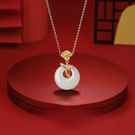 Unique Jade Necklace Jewelry: Rose Safety Disc Hetian Jade Collarbone Chain | STAR8S