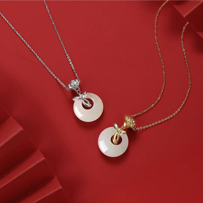 Unique Jade Necklace Jewelry: Rose Safety Disc Hetian Jade Collarbone Chain | STAR8S