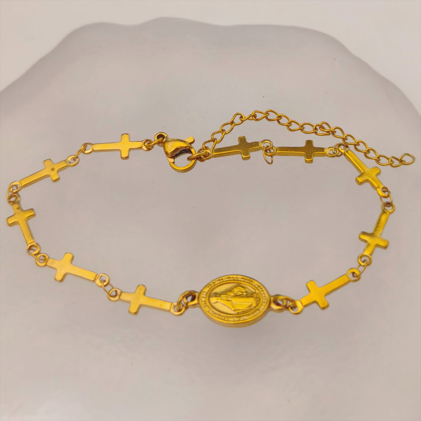 virgin mary cross bracelet for women stainless steel gold plated miraculous medal pendant religious catholic christian faith blessing charm bracelet adjustable stackable layering wristband gift jewelry
