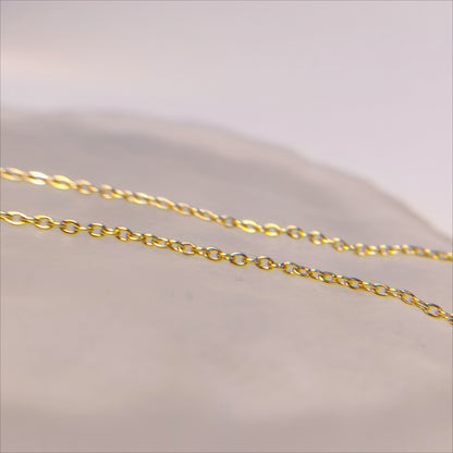 Sparkling Cursive MAMA Nameplate Necklace Premium Gold Plated Brass Non-Tarnishing Hypoallergenic Clasp Inlaid Cubic Zirconia Stones Meaningful Mother's Day Token Elegant Jewelry Gifts for Wife Mom