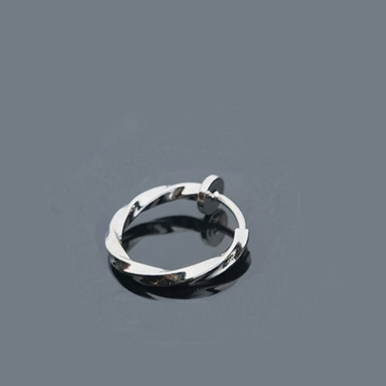 mens clip on hoop earrings non pierced twisted mobius huggie ear cuffs faux piercing fake hoop silver dainty minimalist streetwear jewelry gifts for men women