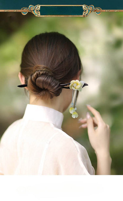 Black Sandalwood Vintage Tassel Hairpin for Hanfu Premium Bun Accessory - STAR8S