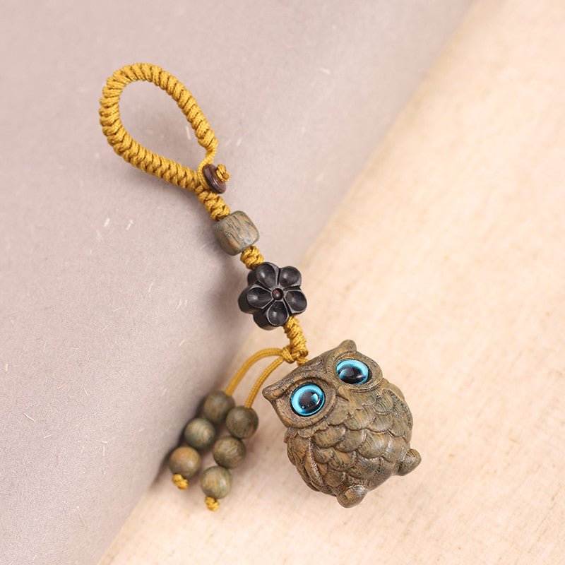 Carved Sandalwood Keychain | Creative Vintage Keychain for Men & Women 🎋 - STAR8S